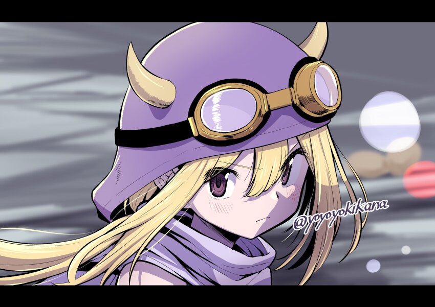 1girl blonde_hair blunt_bangs closed_mouth commentary_request furrowed_brow goggles goggles_on_headwear grey_background hair_between_eyes highres hood hood_up horned_hood horns letterboxed long_hair looking_at_viewer magia_record:_mahou_shoujo_madoka_magica_gaiden magical_girl mahou_shoujo_madoka_magica mitsuki_felicia purple_hood serious sidelocks solo touyu_(yuruyuruto) twitter_username upper_body