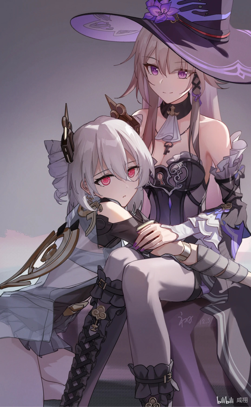 2girls bare_shoulders bilibili_username black_dress black_pantyhose breasts brown_hair chinese_commentary cleavage closed_mouth commentary_request dated dress earrings grey_background grey_hair grey_skirt hat herta_(honkai:_star_rail) highres honkai:_star_rail honkai_(series) honkai_impact_3rd jewelry key key_necklace long_hair medium_hair multiple_girls necklace pantyhose prometheus_(honkai_impact) purple_eyes purple_nails red_eyes sitting skirt small_breasts smile the_herta_(honkai:_star_rail) thighs witch_hat xan_yu