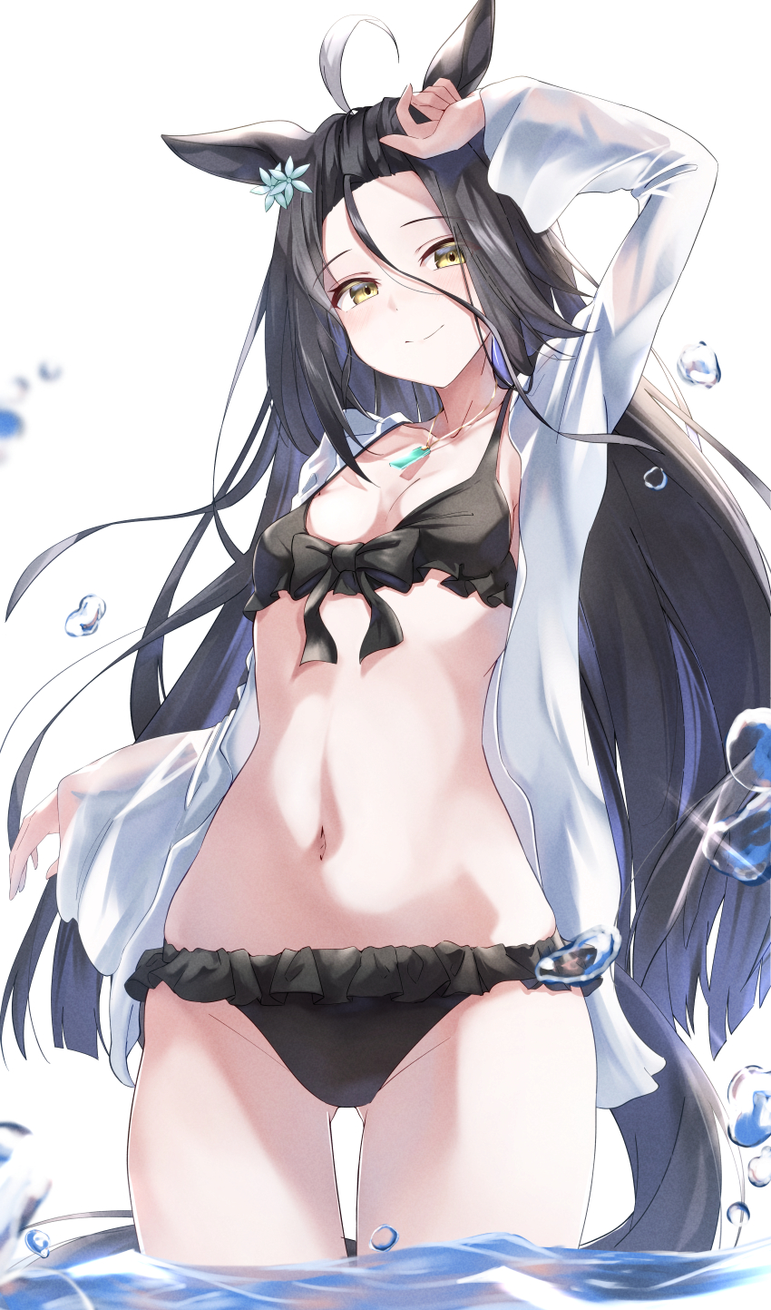 1girl absurdres ahoge animal_ears bikini black_bikini black_hair breasts closed_mouth hair_between_eyes highres horse_ears horse_girl horse_tail looking_at_viewer manhattan_cafe_(umamusume) medium_breasts multicolored_hair navel pandoa_(mikage0495) partially_submerged simple_background smile solo standing streaked_hair swimsuit tail umamusume white_background white_hair yellow_eyes