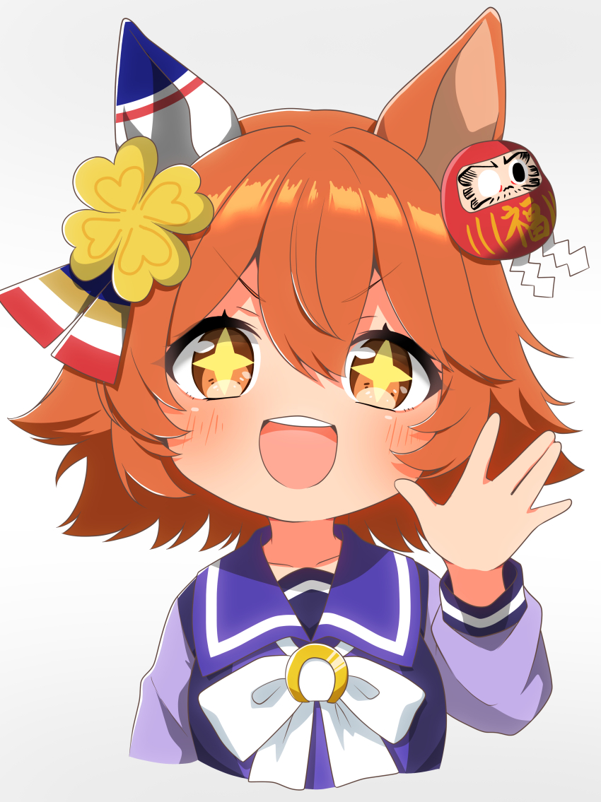 +_+ 1girl absurdres animal_ears bow clover_hair_ornament commentary_request ear_covers flipped_hair four-leaf_clover_hair_ornament full_armor_narumi hair_between_eyes hair_ornament highres horse_ears horse_girl long_sleeves matikanefukukitaru_(umamusume) open_mouth orange_hair purple_serafuku purple_shirt sailor_collar school_uniform serafuku shirt short_hair simple_background single_ear_cover smile solo teeth tracen_school_uniform umamusume upper_body upper_teeth_only waving white_background white_bow winter_uniform yellow_eyes