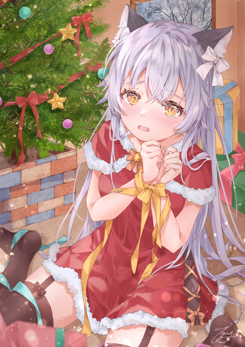 1girl absurdres animal_ears cat_ears christmas grey_hair heaven_burns_red highres ogasawara_hisame santa_costume thighhighs tsumugi-t yellow_eyes