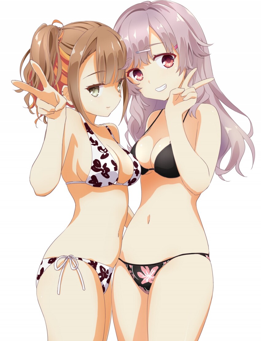 2girls artist_name bare_arms bikini black_bikini blunt_bangs breast_press breasts brown_hair cleavage closed_mouth commentary cowboy_shot ear_piercing eyelashes floral_print from_side green_eyes grey_hair grin hair_ornament hairclip halterneck hand_up head_tilt highres kinoshita_kaede komatsu_(sakanae) large_breasts light_blush long_hair looking_at_viewer medium_breasts medium_hair multicolored_hair multiple_girls navel orange_hair piercing red_eyes shiraishi_chika skindentation smile standing stomach streaked_hair swimsuit symmetrical_docking tenshi_souzou_re-boot! thighs v wavy_hair white_bikini