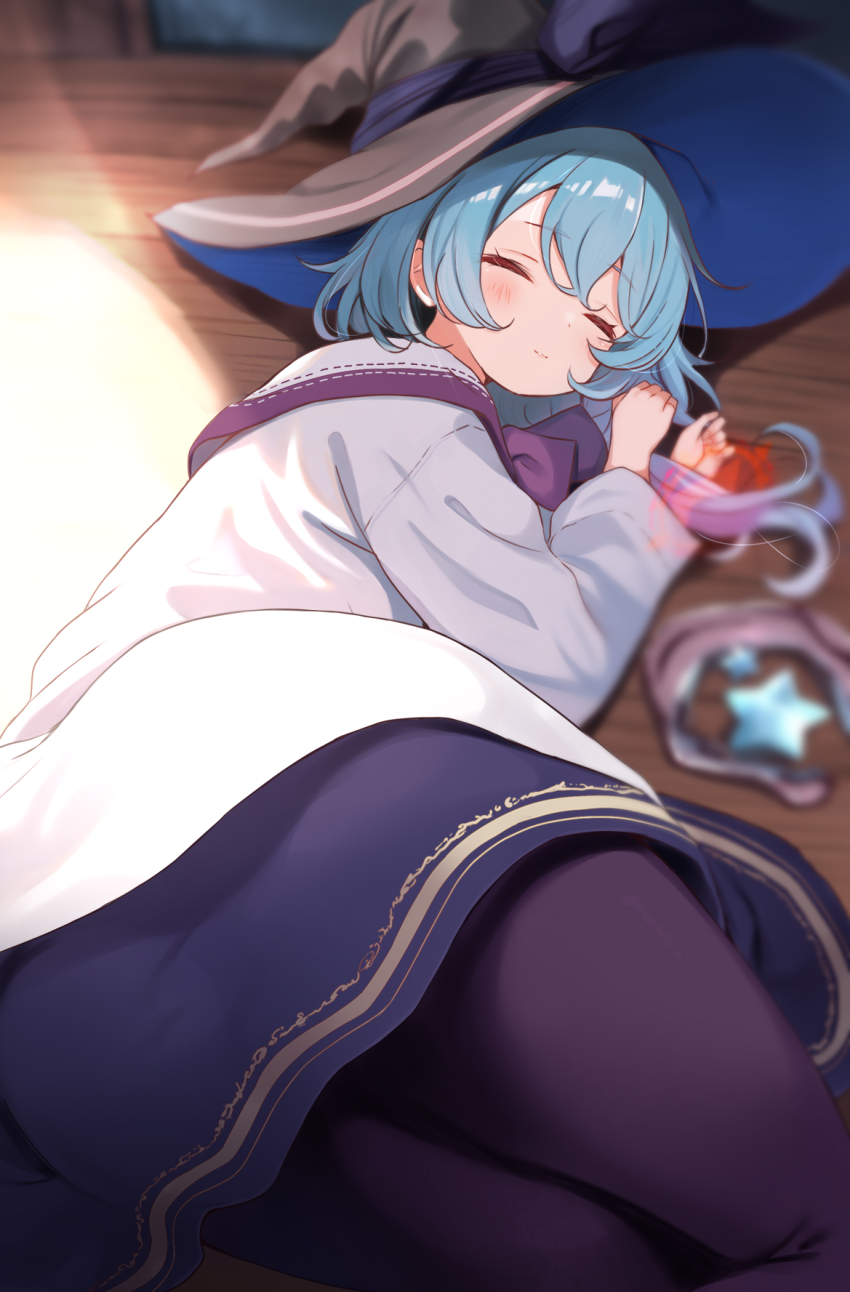 1girl aqua_hair ass black_hat black_pantyhose blue_hair blurry blurry_background blush closed_eyes closed_mouth depth_of_field hair_between_eyes hat highres indoors komone_ushio long_hair long_sleeves lying on_floor on_side original pantyhose parted_lips purple_thighhighs robe shirt short_hair skirt sleeping solo thighhighs white_robe white_shirt witch_hat wooden_floor