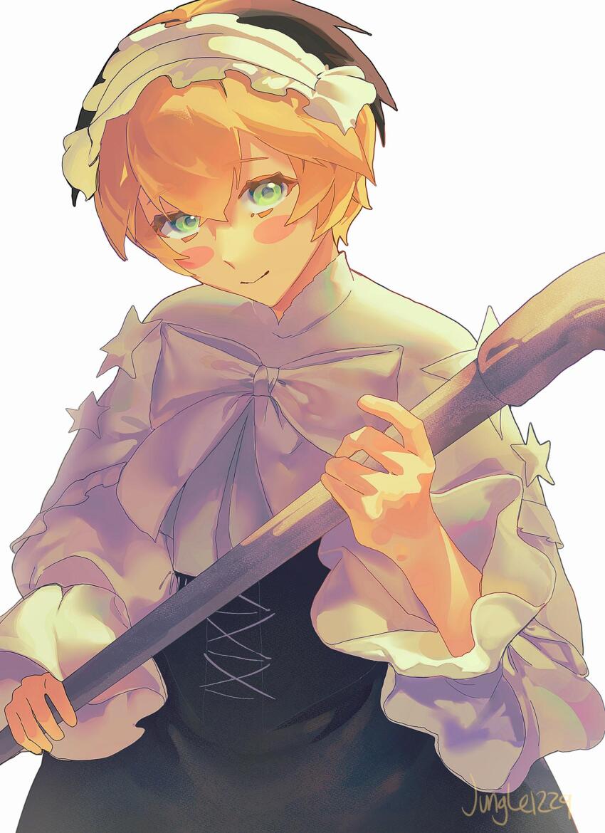 1girl black_hair black_skirt blonde_hair blush_stickers fate/grand_order fate_(series) gareth_(fate) gareth_(fgo_fes._2025)_(fate) gradient_hair green_eyes highres industrial_pipe jungle1229 light_smile looking_at_viewer multicolored_hair shirt short_hair signature skirt solo white_shirt