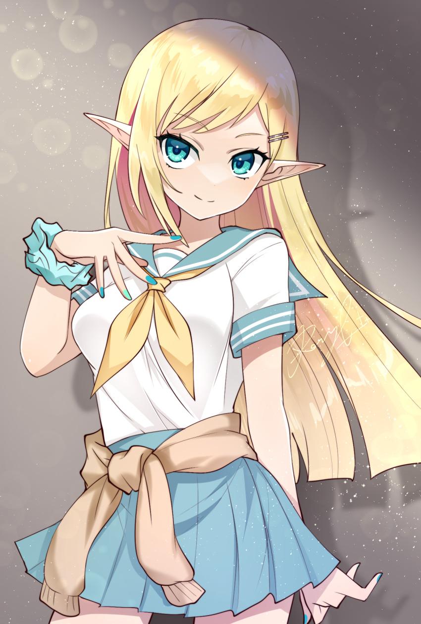 1girl blonde_hair elf green_eyes gyaru hair_ornament hairclip highres iris_mysteria! long_hair looking_at_viewer pointy_ears school_uniform sea_scorpion_(umisasori) serafuku shadow simple_background standing tissesaare_stuka_machulfka
