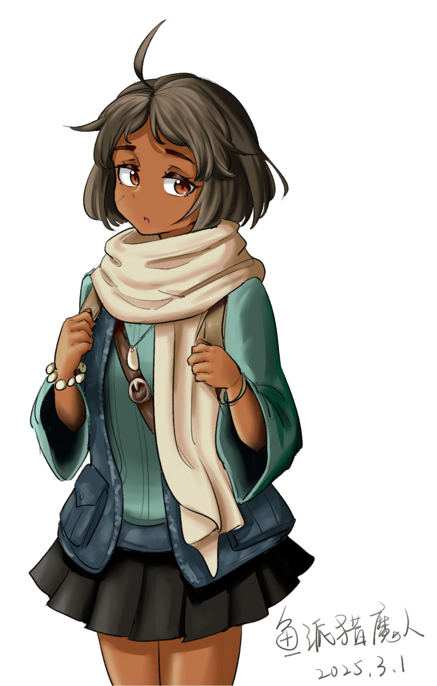 1girl ahoge aqua_shirt black_skirt blue_vest bracelet brown_eyes brown_hair commentary_request cowboy_shot dark-skinned_female dark_skin dated genderswap genderswap_(mtf) highres jewelry looking_at_viewer monster_hunter_(series) monster_hunter_wilds nata_(monster_hunter_wilds) open_mouth pleated_skirt scar scar_on_face scarf shirt short_hair signature simple_background skirt solo vest white_background white_scarf yu_pai_lie_mo_ren