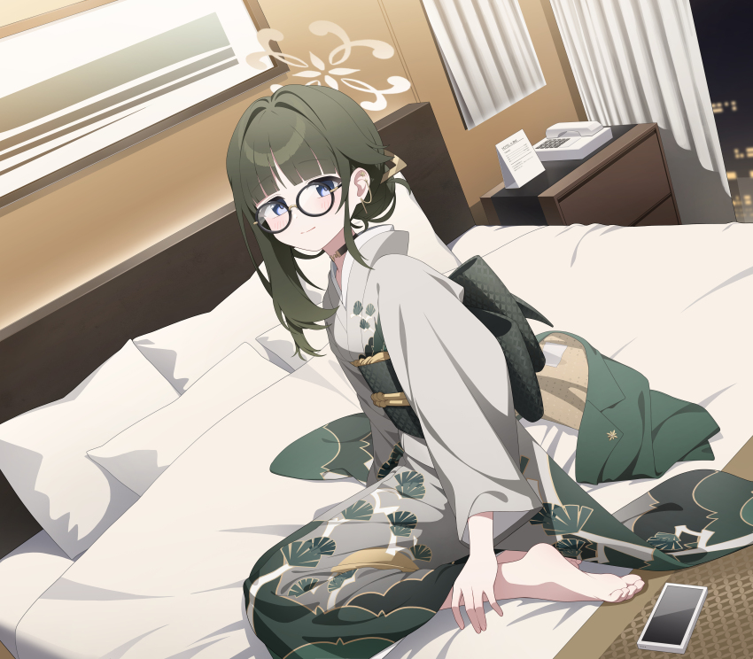 1girl absurdres barefoot blue_archive blue_eyes blunt_bangs blush choker closed_mouth dong_ji glasses green_choker green_hair green_kimono green_sash grey_kimono hair_bun highres japanese_clothes kimono long_hair looking_at_viewer multicolored_kimono obi sash shell shell_print sidelocks smile solo tsumugi_(blue_archive)