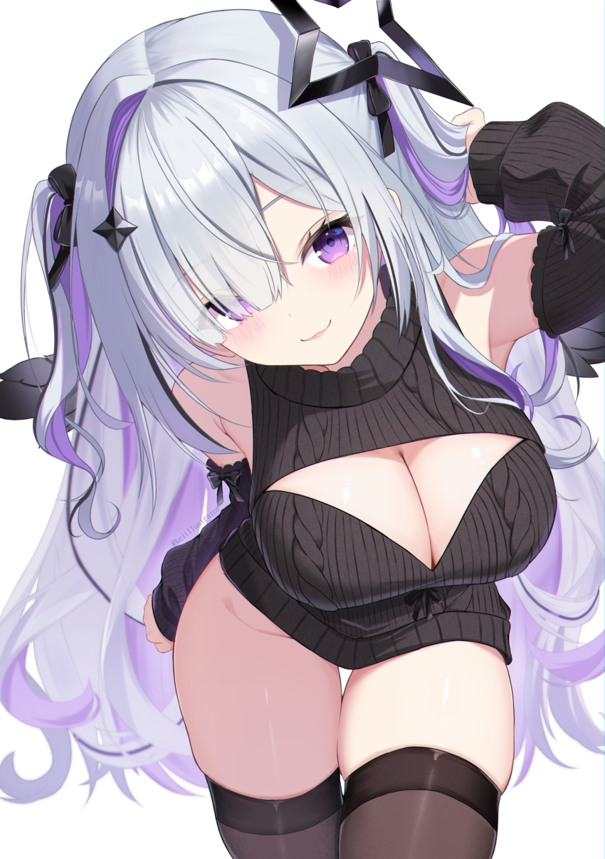 1girl amane_konata arm_bow black_bow black_sleeves black_sweater black_thighhighs black_wings blush bow breasts cleavage cleavage_cutout closed_mouth clothing_cutout commentary detached_sleeves feathered_wings floating_headgear grey_hair groin hair_bow hair_ornament hair_over_one_eye headgear highres hololive kei_(keiillustrator) large_breasts long_hair long_sleeves multicolored_hair one_side_up pink_lips purple_eyes purple_hair ribbed_sleeves ribbed_sweater simple_background single_hair_intake smile solo streaked_hair sweater thighhighs thighs two-tone_hair virtual_youtuber white_background wings