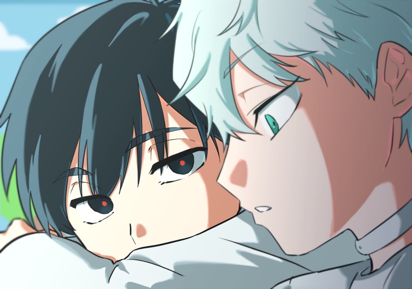 2boys alien_stage black_eyes black_hair choker commentary green_eyes grey_hair highres ivan_(alien_stage) looking_at_another male_focus multiple_boys oekakizukiyaro red_pupils short_hair till_(alien_stage) very_short_hair white_choker