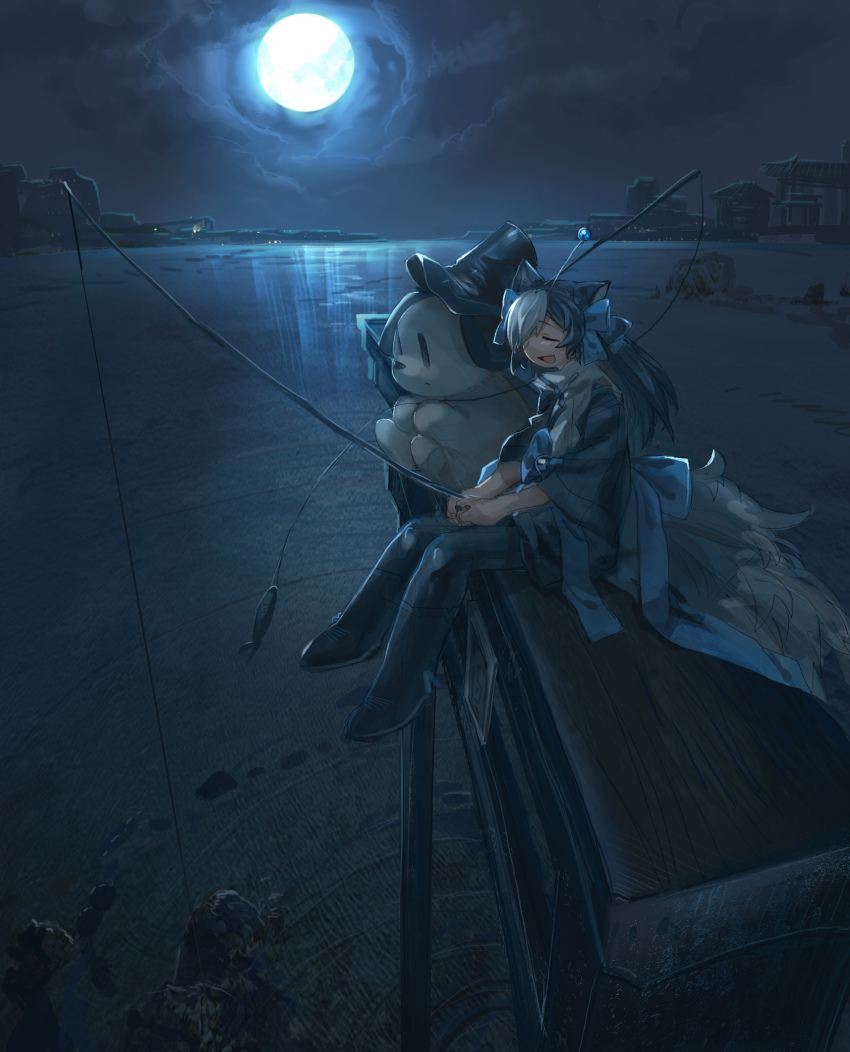 1boy :d animal_ears antennae bad_id bad_pixiv_id beach black_hair blue_bow blue_moon bow city cityscape closed_eyes cloud fishing fishing_rod from_above from_side full_moon hair_bow highres holding holding_fishing_rod long_hair moochasu moon moonlight multicolored_hair night ocean open_mouth outdoors ripples rock scenery shichigatsu sideways_mouth sitting sitting_on_torii sky smile solo tail torii towelket_wo_mou_ichido two-tone_hair water white_hair