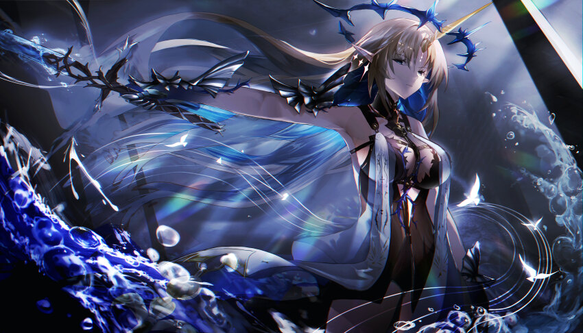 1girl absurdres armored_gloves bare_shoulders black_collar black_dress blonde_hair blue_eyes blue_hair breasts closed_mouth collar commentary cowboy_shot crown_of_thorns dress earrings fleurdelys_(wuthering_waves) floating_earrings highres holding holding_sword holding_weapon jewelry large_breasts long_hair looking_at_viewer necklace outstretched_arm parted_bangs pointy_ears sidelocks solo sword tabard tacet_mark_(wuthering_waves) weapon white_tabard wuthering_waves yirin