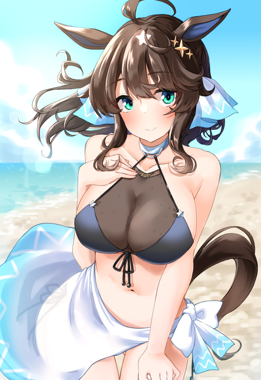 1girl ahoge animal_ears aqua_eyes bare_arms bare_shoulders beach bikini black_bikini black_hair blue_sky blush breasts cleavage commentary_request cowboy_shot daring_tact_(umamusume) highres horse_ears komb large_breasts looking_at_viewer medium_hair ocean sarong see-through_clothes see-through_cleavage sky smile solo standing stomach swimsuit umamusume