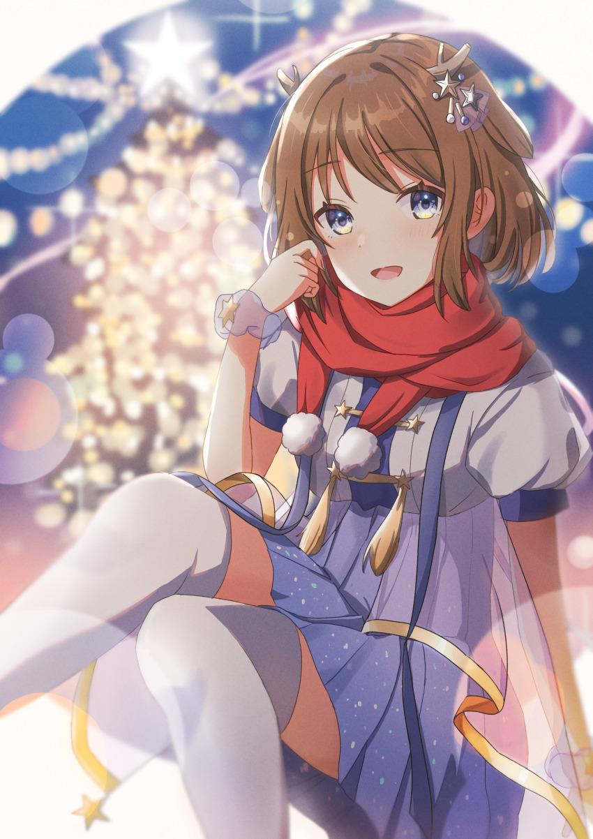 1girl absurdres antlers blue_eyes blush brown_hair christmas happy_birthday highres horns indie_virtual_youtuber junky_(nono_kanata) kano_(utaite) open_mouth red_scarf scarf short_hair smile tassel thighhighs utaite white_thighhighs
