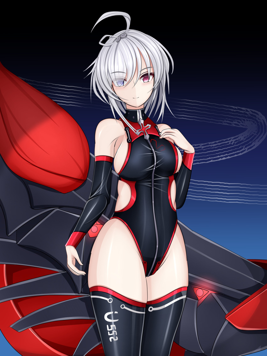 1girl ahoge azur_lane black_one-piece_swimsuit black_thighhighs blue_eyes breasts character_name closed_mouth genius_1237to hand_up heterochromia highres looking_at_viewer medium_breasts one-piece_swimsuit red_eyes rigging short_hair smile solo swimsuit thighhighs u-552_(azur_lane) white_hair