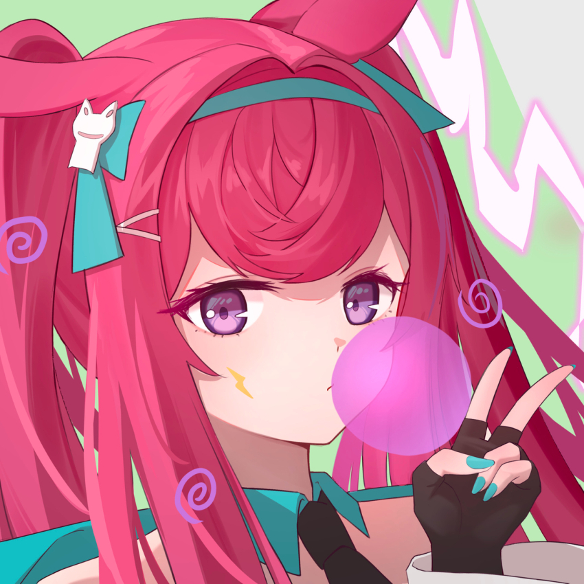1girl aqua_hairband aqua_nails arknights bingcan black_gloves black_necktie blowing_bubbles chewing_gum chinese_commentary commentary_request detached_collar facial_mark fingerless_gloves fingernails gloves hair_ornament hairband hairclip hand_up highres lightning_bolt_facial_mark long_hair nail_polish necktie official_alternate_costume pink_hair purple_eyes ray_(arknights) ray_(dreaming_high)_(arknights) solo upper_body v