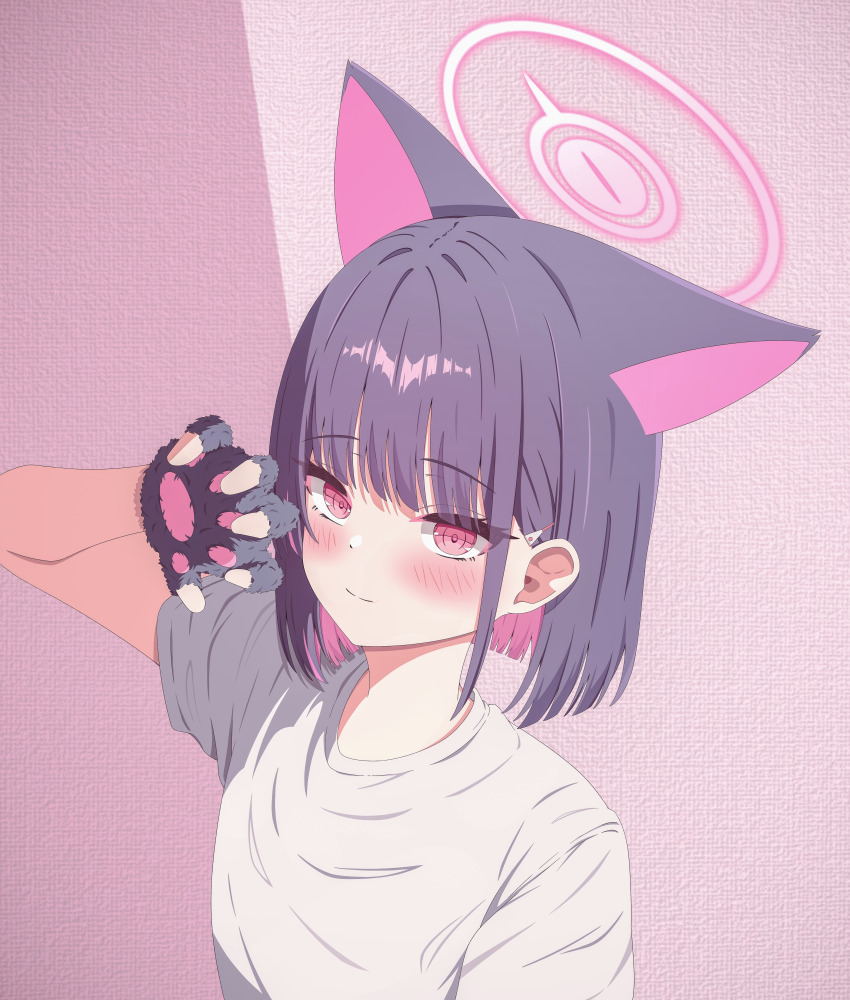 1girl absurdres alternate_costume animal_ears animal_hands black_gloves black_hair blue_archive blush cat_ears cat_girl claw_pose closed_mouth colored_inner_animal_ears colored_inner_hair erierica_(erica) extra_ears fingerless_gloves gloves highres kazusa_(blue_archive) looking_at_viewer multicolored_hair paw_gloves pink_eyes pink_hair shirt short_sleeves smile solo t-shirt two-tone_hair white_shirt
