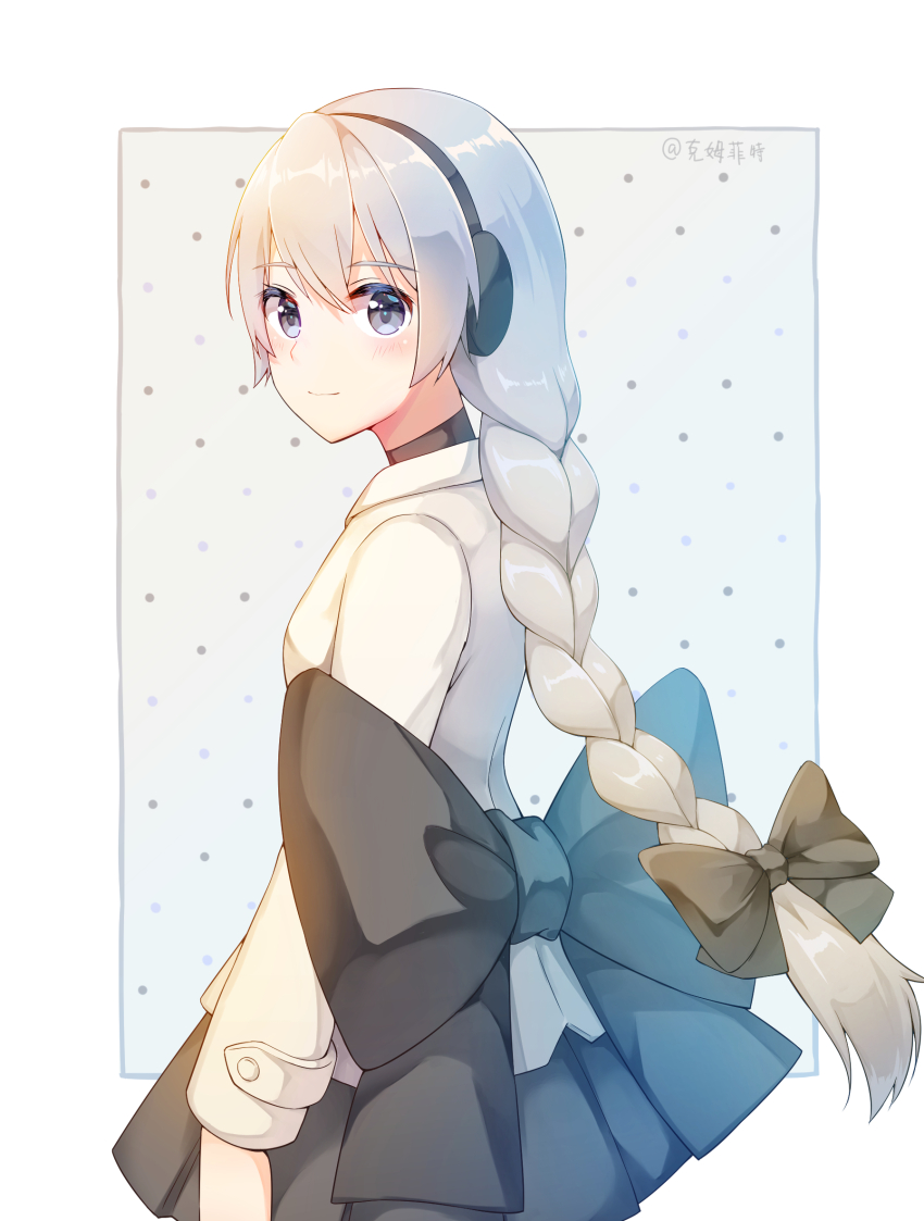 1girl back_bow blush bow braid commentary_request from_behind grey_eyes grey_hair hair_bow headphones highres jacket li_xuejun long_hair long_sleeves looking_at_viewer looking_back pleated_skirt sekka_yufu skirt solo utau very_long_hair