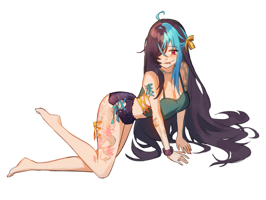 1girl arm_tattoo bare_shoulders barefoot black_hair black_shorts blue_hair breasts cleavage corset_piercing full_body glasgow_smile green_tank_top hair_over_one_eye highres large_breasts leg_tattoo legs long_hair looking_at_viewer multicolored_hair multiple_tattoos one_eye_covered open_mouth original parted_bangs red_eyes short_shorts shorts shouz simple_background smile solo tank_top tattoo two-tone_hair white_background