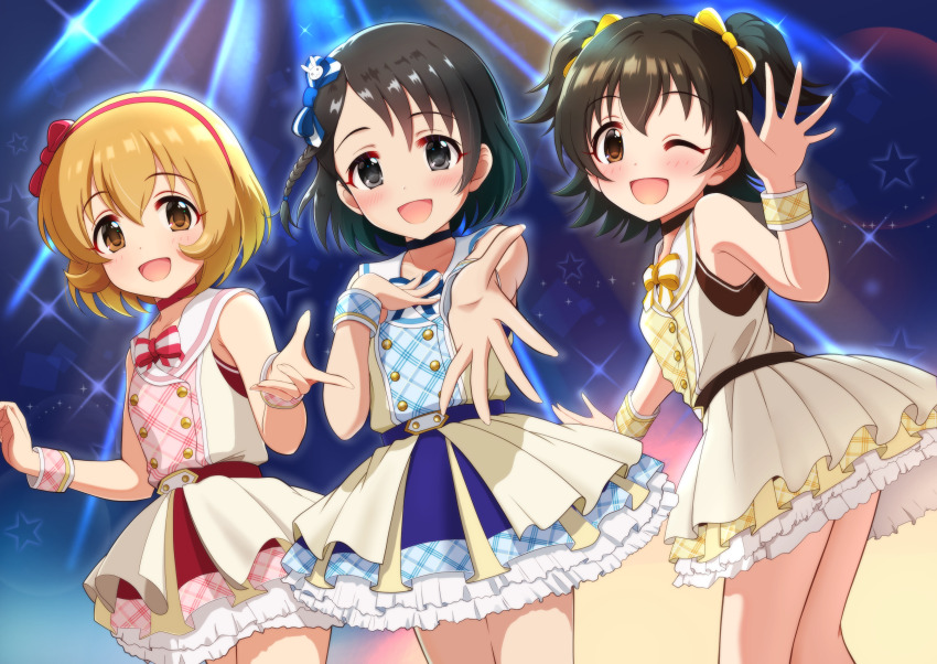 3girls :d absurdres akagi_miria black_eyes black_hair blonde_hair blue_bow blue_bowtie blue_choker blue_dress blue_wrist_cuffs bow bow_hairband bowtie braid brown_choker brown_eyes brown_hair choker commentary_request dress flipped_hair hair_bow hairband hand_on_own_chest highres idolmaster idolmaster_cinderella_girls idolmaster_cinderella_girls_u149 kirinp_u149 koga_koharu layered_dress looking_at_viewer medium_hair multicolored_dress multiple_girls one_eye_closed open_mouth outstretched_arm petticoat pink_bow pink_bowtie pink_dress pink_wrist_cuffs plaid_clothes plaid_dress reaching reaching_towards_viewer red_bow red_choker red_hairband sasaki_chie short_hair single_braid sleeveless sleeveless_dress smile swept_bangs two_side_up wrist_cuffs yellow_bow yellow_bowtie yellow_dress yellow_wrist_cuffs