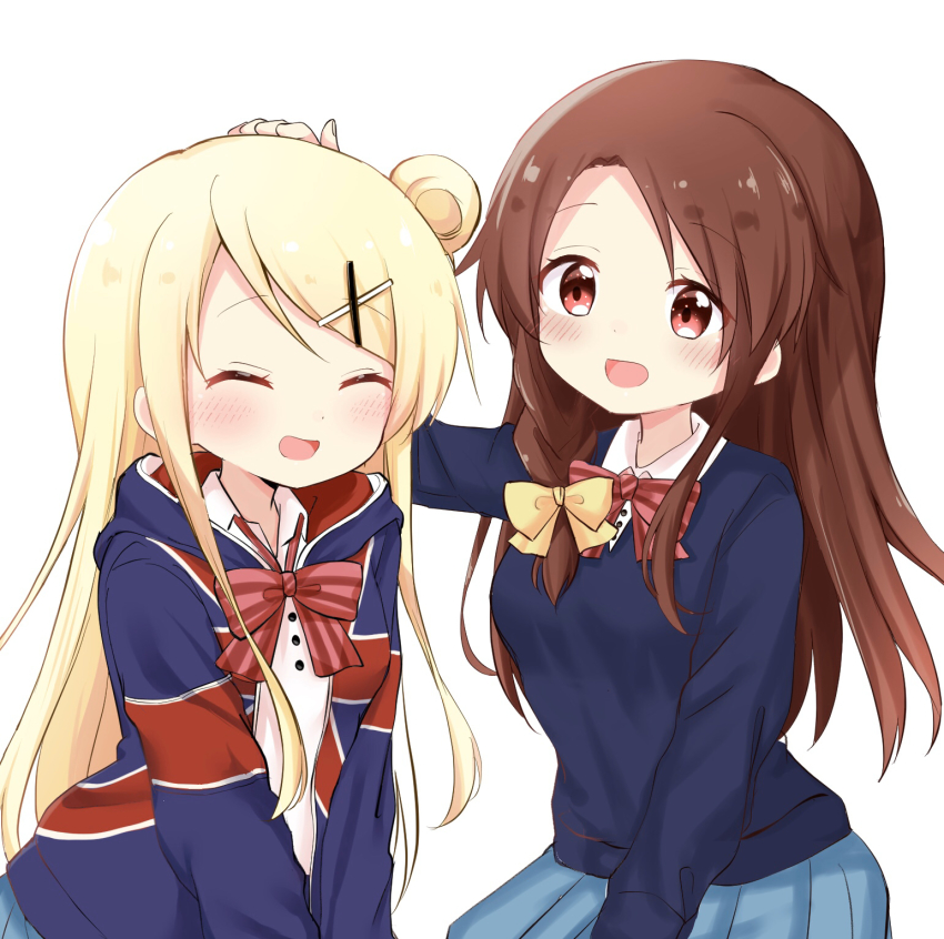2girls ^_^ bad_id bad_pixiv_id blonde_hair bow bowtie breasts closed_eyes commentary_request hair_ornament headpat highres kin-iro_mosaic kujou_karen long_hair matsubara_honoka multiple_girls open_mouth school_uniform smile union_jack yu01914