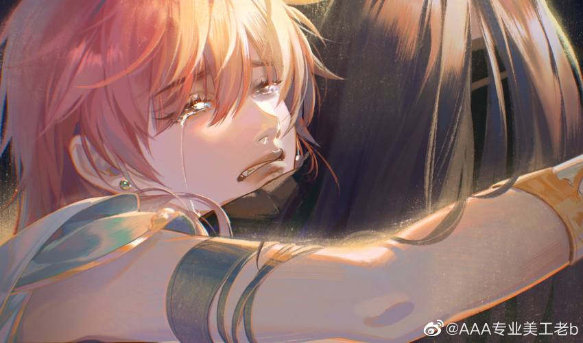 2boys armlet black_hair chinese_clothes chinese_commentary clenched_teeth crying crying_with_eyes_open earrings fang highres hug jewelry kong_hongjun li_jinglong long_hair looking_ahead male_focus multiple_boys pink_hair short_sleeves snot stud_earrings tears teeth tianbao_fuyao_lu upper_body watermark weibo_watermark xitai