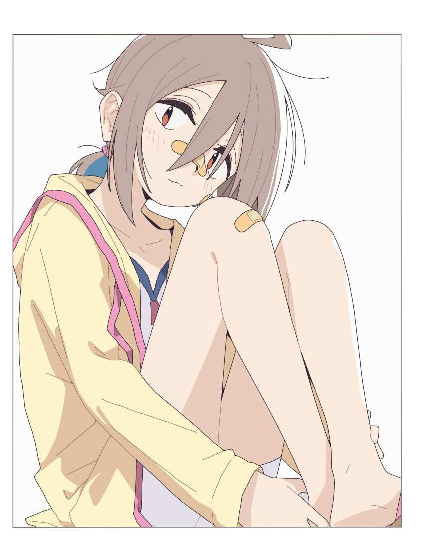1girl absurdres ahoge bandaid bandaid_on_face bandaid_on_knee bandaid_on_leg bandaid_on_nose blue_hair border brown_hair colored_inner_hair do_it_yourself!! feet highres hood hood_down hooded_jacket jacket multicolored_hair open_clothes open_jacket red_eyes ri_6n sandals shirt short_hair shorts sitting smile solo tareme thighs two-tone_hair white_border white_shirt white_shorts yellow_jacket yua_serufu