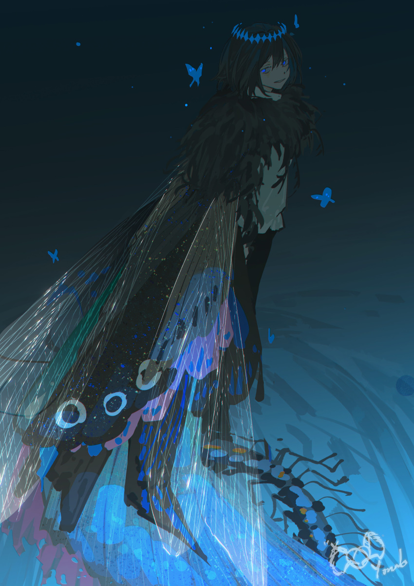 1boy absurdres arthropod_boy arthropod_limbs black_hair blue_eyes bug butterfly_wings centipede cloak crown diamond_hairband dragonfly_wings fate/grand_order fate_(series) full_body fur-trimmed_cloak fur_trim highres insect_wings long_sleeves looking_at_viewer male_focus medium_hair oberon_(fate) oberon_(third_ascension)_(fate) shirt smile solo white_shirt wing_cape wings yonab