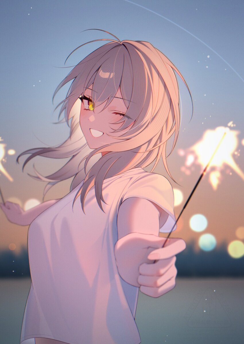 1girl bechu breasts grey_hair grin highres holding honkai:_star_rail honkai_(series) long_hair looking_at_viewer midriff one_eye_closed shirt short_sleeves smile solo stelle_(honkai:_star_rail) teeth trailblazer_(honkai:_star_rail) white_shirt yellow_eyes
