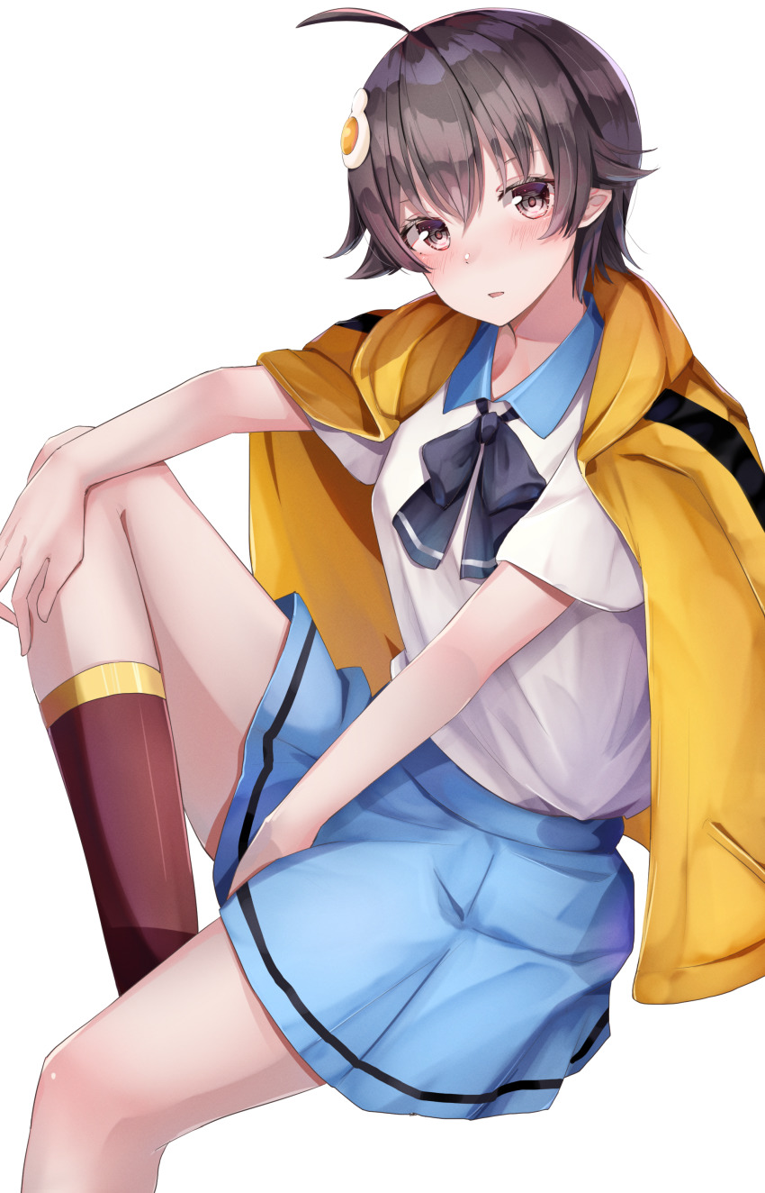 1girl absurdres ahoge alternate_hair_length alternate_hairstyle araragi_karen black_bow black_bowtie black_hair black_hairband black_socks blue_sailor_collar blue_skirt blush bow bowtie brown_eyes commentary dress_shirt egg_(food) egg_hair_ornament food food-themed_hair_ornament fried_egg hair_between_eyes hair_ornament hairband hand_on_lap hand_on_own_leg highres hood hood_down hooded_jacket jacket jacket_on_shoulders knee_up looking_at_viewer looking_to_the_side monogatari_(series) nose_blush parted_lips sailor_collar school_uniform shirt short_hair short_sleeves sitting skirt socks solo striped track_jacket tsuganoki_second_junior_high_school_uniform white_shirt yellow_jacket yuunamida_uyu
