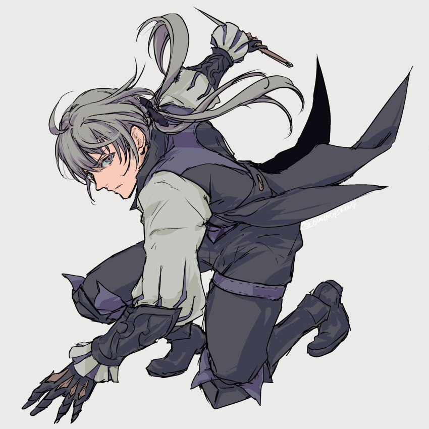 1boy aristocratic_clothes butler dagger fire_emblem fire_emblem_fates grey_hair highres jakob_(fire_emblem) knife long_hair looking_at_viewer low_ponytail male_focus nintendo ponytail purple_eyes solo umi_(_oneinchswing) weapon