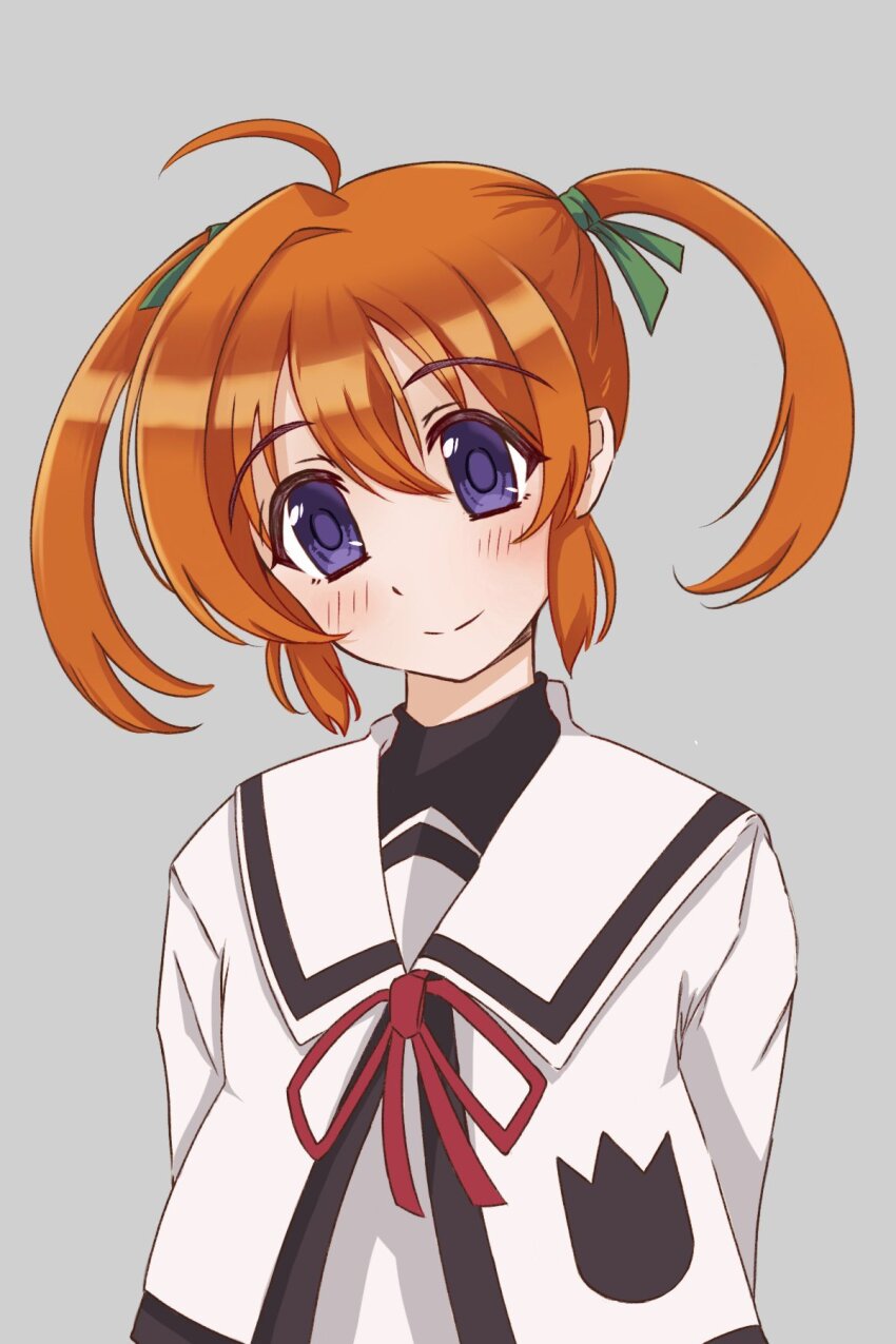 1girl antenna_hair arms_behind_back black_shirt blush dress green_ribbon grey_background hair_ribbon head_tilt highres light_smile looking_at_viewer lyrical_nanoha nanoha_kaya_fa purple_eyes red_hair ribbon sailor_collar sailor_dress school_uniform seishou_elementary_school_uniform shirt simple_background solo takamachi_nanoha twintails upper_body white_dress white_sailor_collar