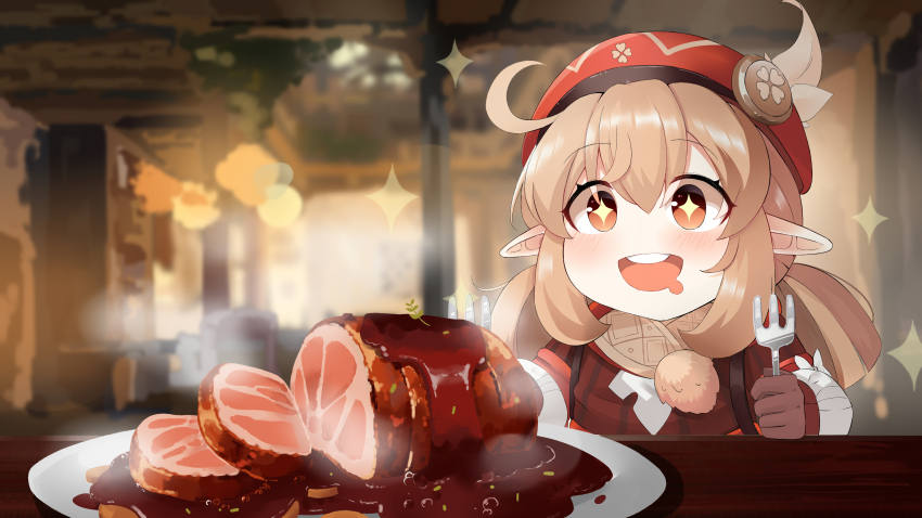 +_+ 1girl :d absurdres ahoge backpack bag blurry blush brown_gloves brown_scarf newsboy_cap clover_print coat commentary_request depth_of_field drooling dual_wielding food food_focus fork genshin_impact gloves gravy hair_between_eyes hat hat_feather hat_ornament highres holding holding_fork klee_(genshin_impact) light_brown_hair long_hair long_sleeves low_twintails lucifina_006 meat open_mouth orange_eyes plate pointy_ears red_coat red_hat scarf sidelocks smile solo sparkle sparkling_eyes steak steam symbol-shaped_pupils table tavern twintails