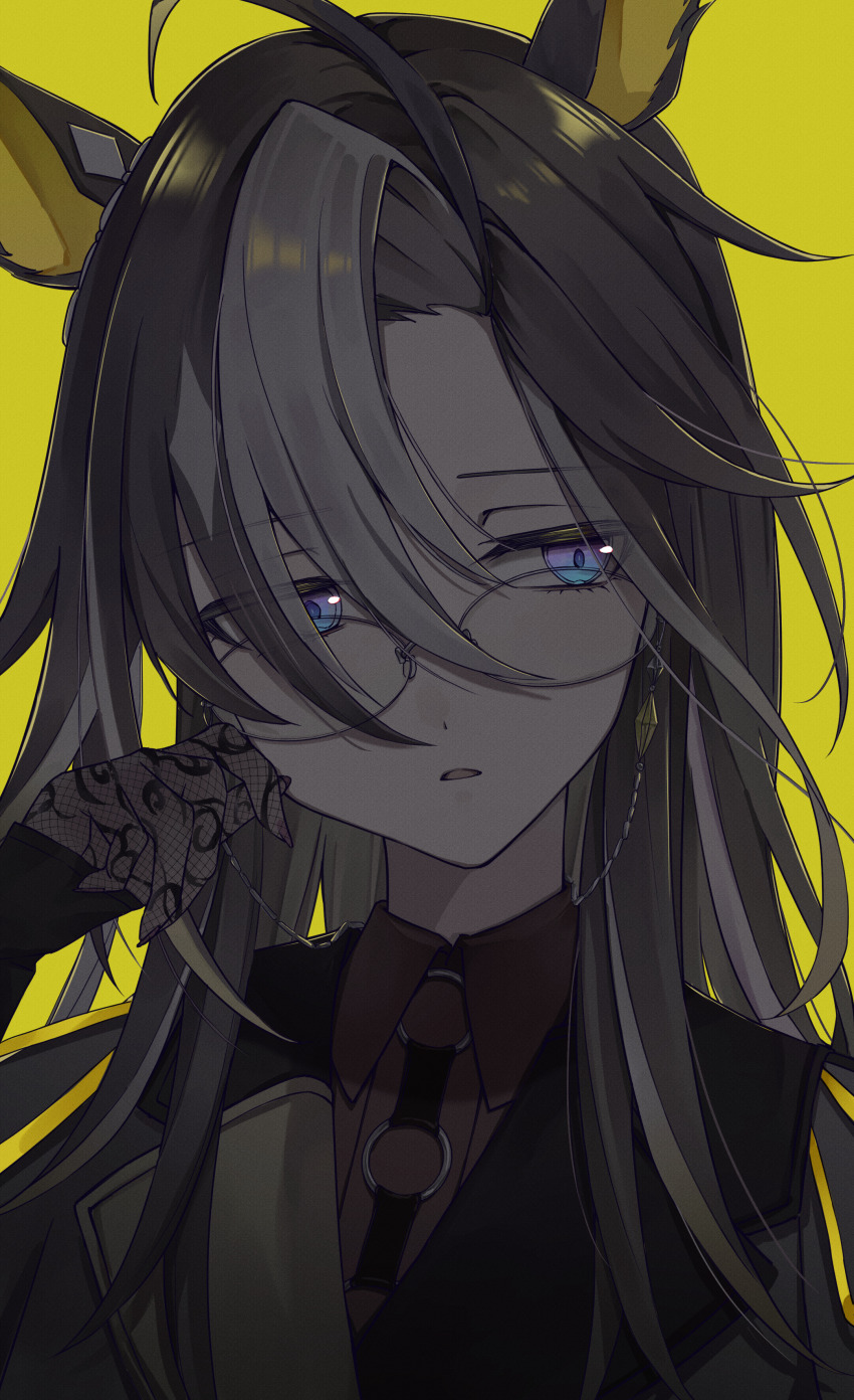 1girl absurdres ahoge animal_ears blonde_hair blue_eyes brown_hair dream_journey_(umamusume) ear_ornament eyewear_strap ezaki_hiyori fishnet_fabric glasses hair_between_eyes hair_over_one_eye hand_on_own_cheek hand_on_own_face hand_up highres horse_ears horse_girl lace lace_sleeves long_hair multicolored_hair open_mouth simple_background single_hair_intake solo umamusume white_hair yellow_background