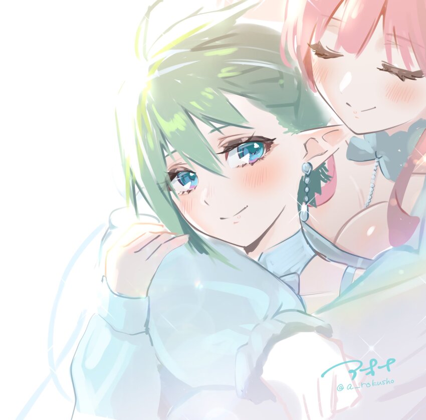 2girls aoi_rokushou blue_eyes breasts closed_eyes earrings green_hair highres hug hug_from_behind jewelry long_hair long_sleeves macross macross_delta makina_nakajima multiple_girls pink_hair pointy_ears reina_prowler short_hair smile twintails walkure_(macross_delta)