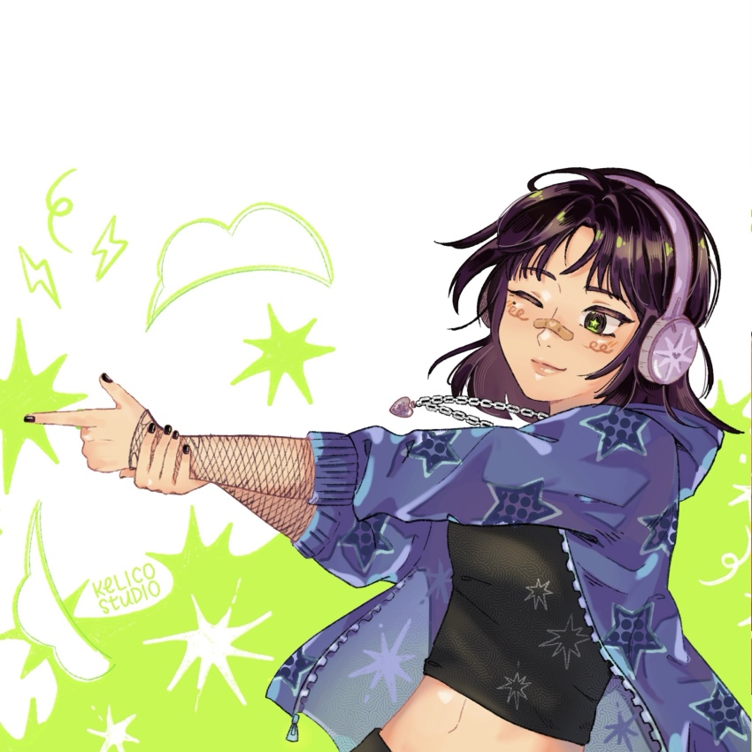 1girl artist_name bandaid bandaid_on_face bandaid_on_nose black_hair black_nails black_shirt blue_jacket blush chain chain_necklace closed_mouth commentary english_commentary finger_gun fishnet_sleeves fishnets green_eyes hand_on_own_wrist headphones heart heart_necklace highres jacket jewelry kelico_studio kininatteru_hito_ga_otoko_ja_nakatta koga_mitsuki light_smile midriff mole mole_under_eye necklace one_eye_closed open_clothes open_jacket shirt short_hair solo star_(symbol) star_print upper_body
