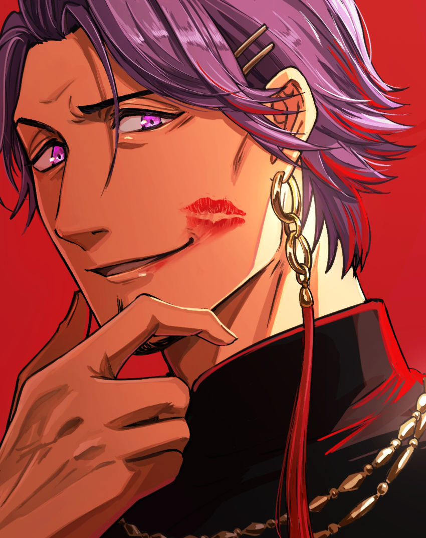 1boy bags_under_eyes cheekbones duryodhana_(fate) earrings facial_hair fate/grand_order fate_(series) goatee hair_ornament hairclip highres jewelry koniko0907 lipstick lipstick_mark looking_at_viewer makeup male_focus open_mouth pink_eyes portrait red_background short_hair smeared_lipstick solo tassel tassel_earrings