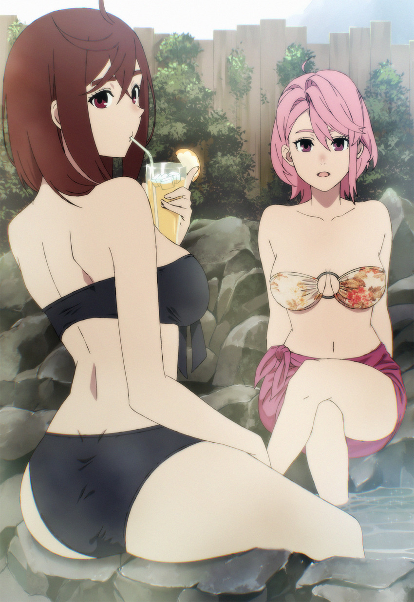 2girls ass ayase_momo bikini black_bikini breasts brown_hair commentary crossed_bangs crossed_legs cup dandadan drinking drinking_straw drinking_straw_in_mouth english_commentary highres holding holding_cup ice ice_cube large_breasts looking_at_viewer multiple_girls navel o-ring o-ring_top onsen open_mouth outdoors paid_reward_available pink_hair pink_sarong purple_eyes rock sarong shiratori_aira_(dandadan) short_hair sitting swimsuit thighs zuharu