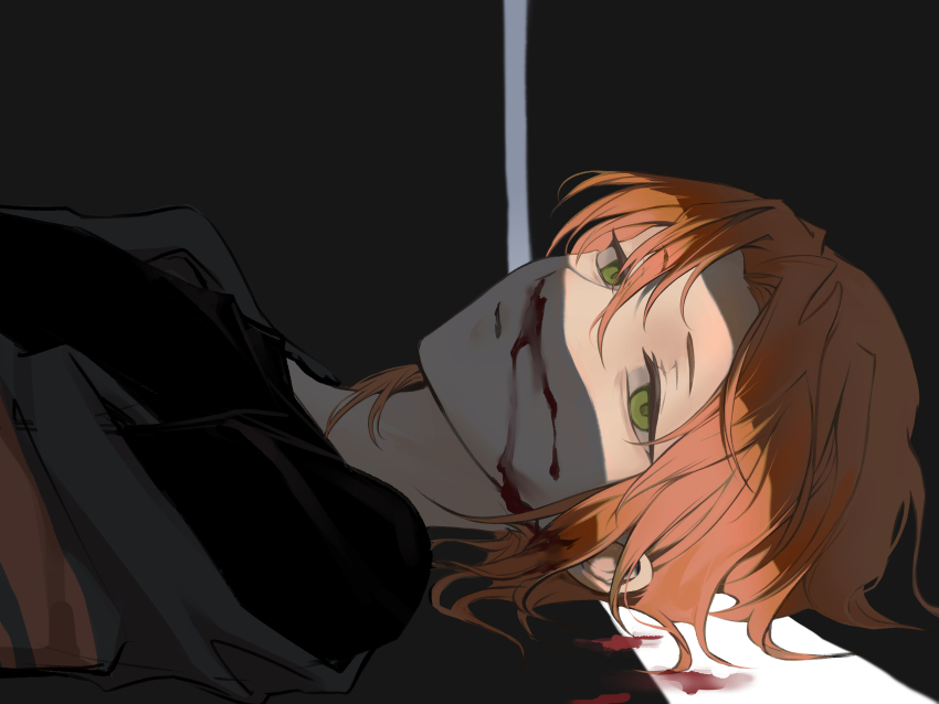 1boy absurdres black_shirt blood blood_drip blood_in_hair blood_on_ground dark_background dark_room ensemble_stars! green_eyes hair_between_eyes highres korean_commentary light_rays long_hair looking_at_viewer lying nosebleed official_alternate_costume on_back orange_hair parted_bangs qhrdjchqkq shirt solo tsukinaga_leo