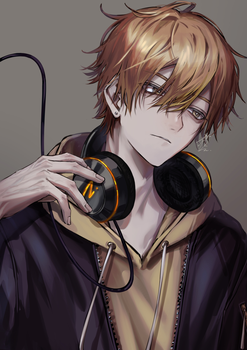 1boy absurdres akira_(a_ki_ra_8_9) black_jacket blonde_eyebrows blonde_hair earrings grey_background hair_between_eyes hand_on_headphones headphones highres hood hoodie jacket jewelry looking_to_the_side male_focus parted_lips project_sekai shinonome_akito short_hair simple_background solo teeth yellow_eyes yellow_hoodie zipper