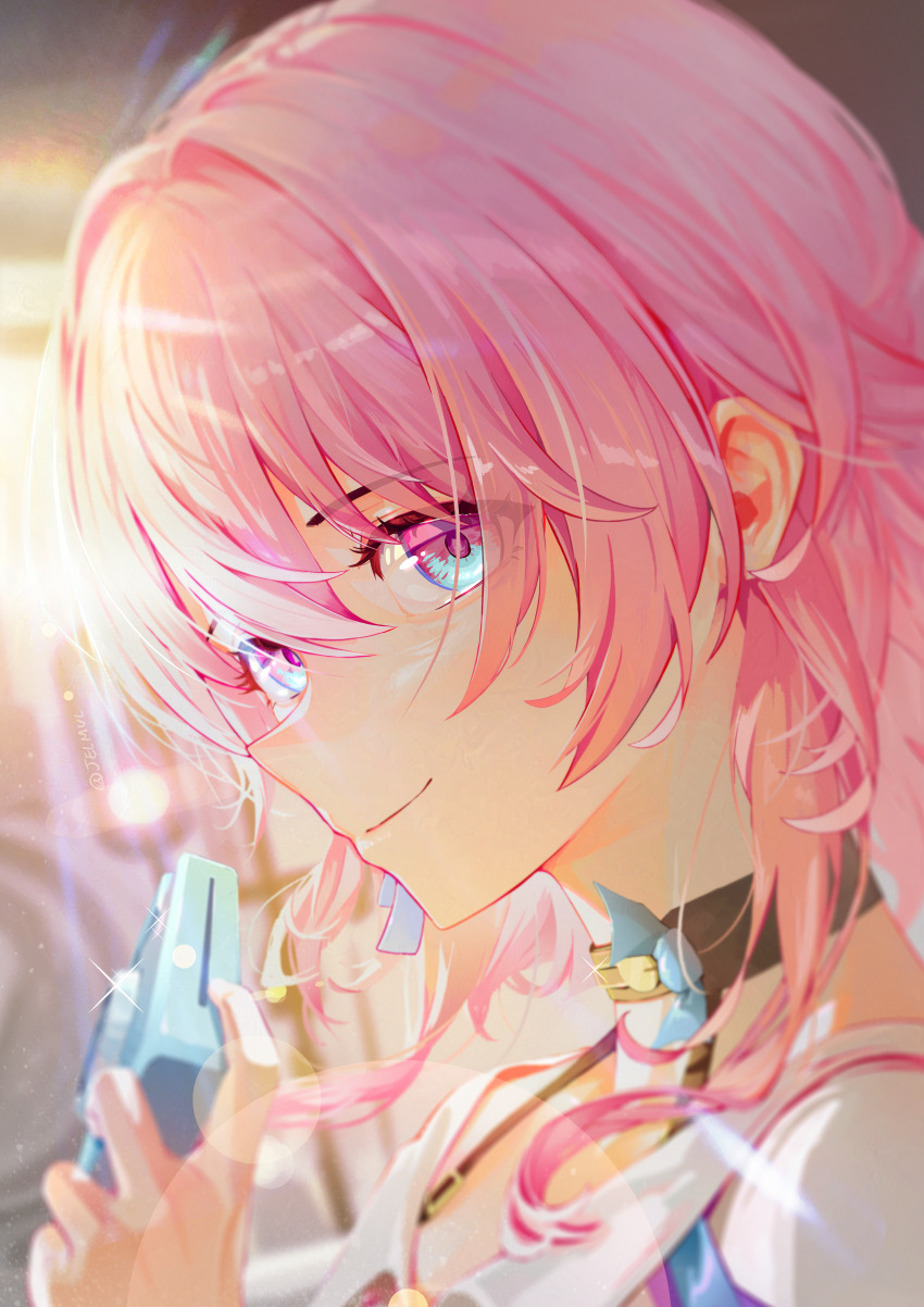 1girl absurdres black_choker blue_eyes blurry blurry_background camera choker closed_mouth commentary from_side hair_between_eyes highres holding holding_camera honkai:_star_rail honkai_(series) jelmul looking_at_viewer march_7th_(honkai:_star_rail) march_7th_(preservation)_(honkai:_star_rail) medium_hair multicolored_eyes pink_eyes pink_hair portrait shirt smile solo sunlight two-tone_eyes white_shirt