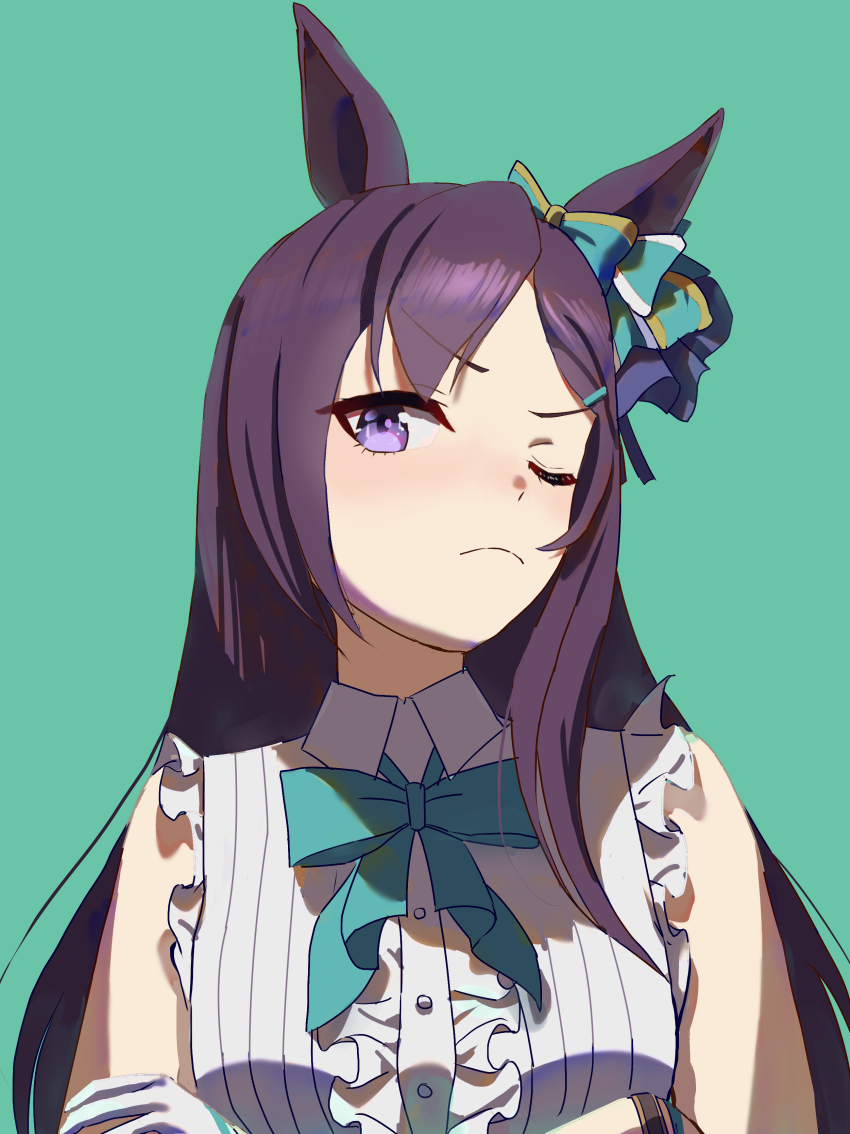 1girl absurdres animal_ears blue_background bow bowtie breasts brown_hair center_frills commentary_request frilled_shirt frills gloves green_bow green_bowtie highres horse_ears horse_girl long_hair looking_at_viewer medium_breasts mejiro_dober_(umamusume) no_uwazumi one_eye_closed purple_eyes shirt simple_background sleeveless sleeveless_shirt solo umamusume upper_body white_gloves