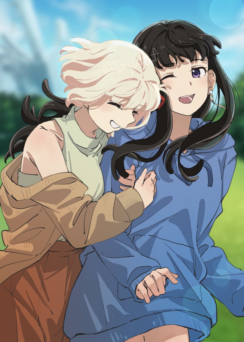 2girls black_hair blonde_hair blue_hoodie blush brown_cardigan cardigan chinese_commentary closed_eyes commentary_request day earrings fafayu grabbing_another&#039;s_arm highres hood hood_down hoodie inoue_takina jewelry long_hair long_sleeves lycoris_recoil multiple_girls nishikigi_chisato off_shoulder one_eye_closed open_mouth orange_skirt outdoors purple_eyes shirt short_hair skirt sleeveless sleeveless_shirt teeth upper_teeth_only yuri