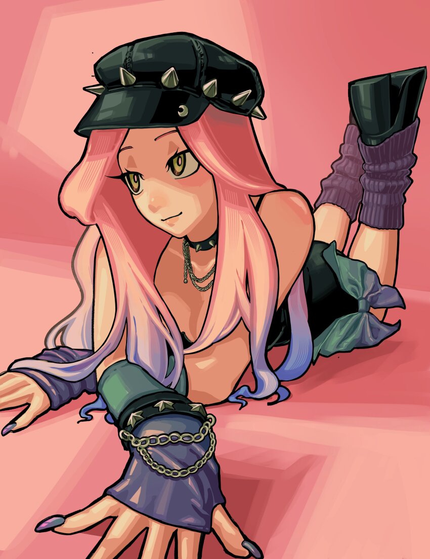 1girl absurdres alien_stage alternate_costume bare_shoulders black_choker black_footwear bow chain choker collar fingerless_gloves gloves gradient_hair green_bow green_eyes highres jewelry leg_warmers livpoid long_hair looking_at_viewer lying mizi_(alien_stage) multicolored_hair necklace pink_background pink_hair purple_gloves purple_hair purple_leg_warmers purple_nails smile solo spiked_collar spikes very_long_hair yellow_eyes