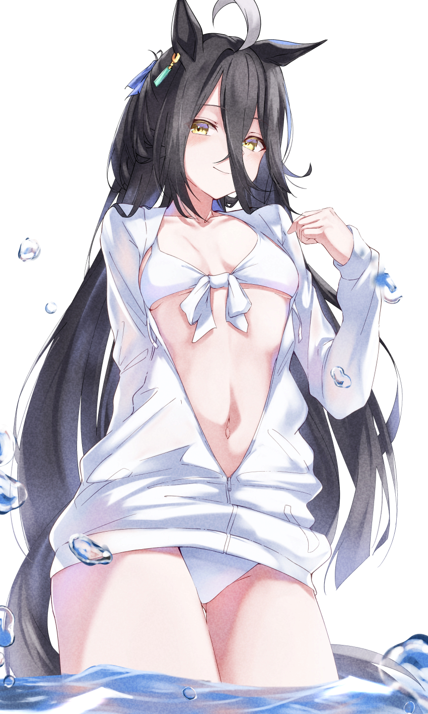 1girl absurdres ahoge animal_ears bikini black_hair breasts closed_mouth hair_between_eyes highres horse_ears horse_girl horse_tail looking_at_viewer manhattan_cafe_(umamusume) medium_breasts multicolored_hair navel pandoa_(mikage0495) partially_submerged simple_background smile solo standing streaked_hair swimsuit tail umamusume white_background white_bikini white_hair yellow_eyes