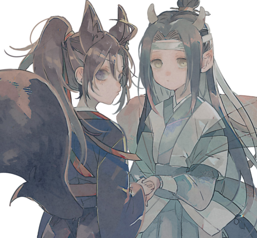2boys aged_down ahoge amana_raika animal_ears black_hair black_hanfu blue_sash brown_hair child chinese_clothes closed_mouth cowboy_shot dragon_boy eastern_dragon_horns extra_ears fox_boy fox_ears fox_tail hair_ribbon hanfu headband high_ponytail highres holding_hands horns kemonomimi_mode lan_wangji long_hair long_sleeves looking_at_viewer looking_back male_focus modao_zushi multiple_boys pointy_ears ponytail purple_eyes red_ribbon red_sash ribbon robe sash shawl sidelocks simple_background tail topknot upper_body wei_wuxian white_background white_hanfu white_headband white_shawl wide_sleeves xiao_guan_(headdress) yaoi yellow_eyes
