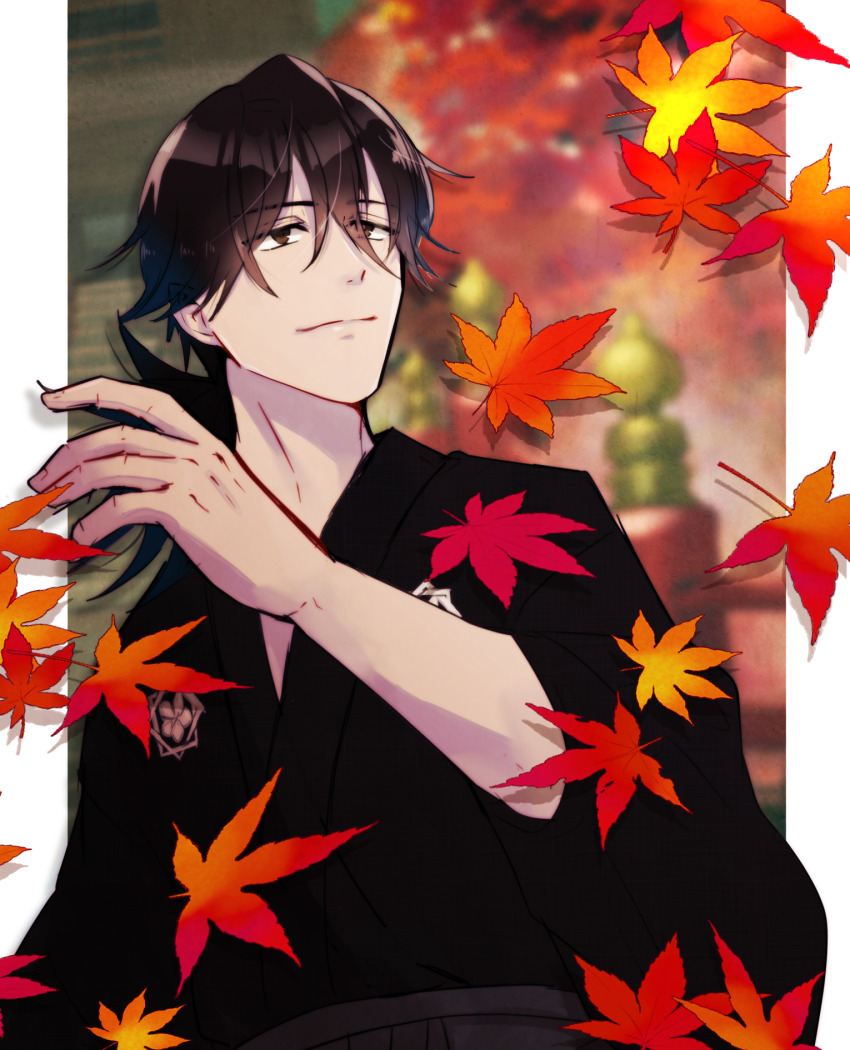 1boy autumn_leaves black_hair black_kimono blurry blurry_background brown_eyes falling_leaves fate/grand_order fate_(series) hair_between_eyes hand_up highres japanese_clothes kimono leaf long_hair looking_to_the_side looking_up low_ponytail male_focus maple_leaf outside_border pillarboxed ponytail sakamoto_clan_(emblem) sakamoto_ryouma_(fate) sakamoto_ryouma_(lancer)_(fate) sasago335 smile solo tree upper_body