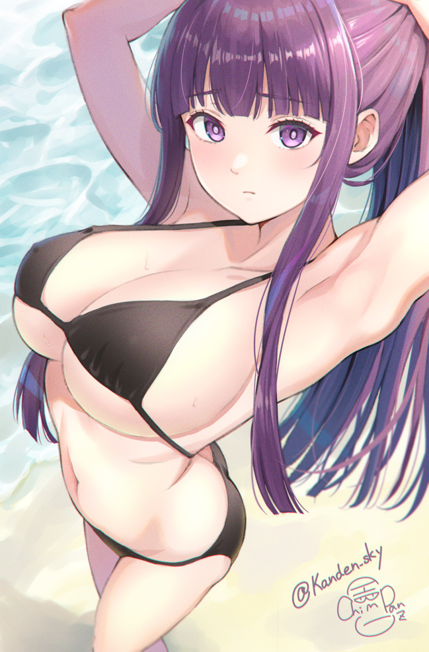 1girl armpits arms_up ass beach bikini black_bikini blunt_bangs breasts cleavage closed_mouth fern_(sousou_no_frieren) from_above highres kanden_sky large_breasts long_hair looking_at_viewer mixed-language_commentary navel ocean outdoors ponytail purple_eyes purple_hair sousou_no_frieren sweat swimsuit twitter_username tying_hair