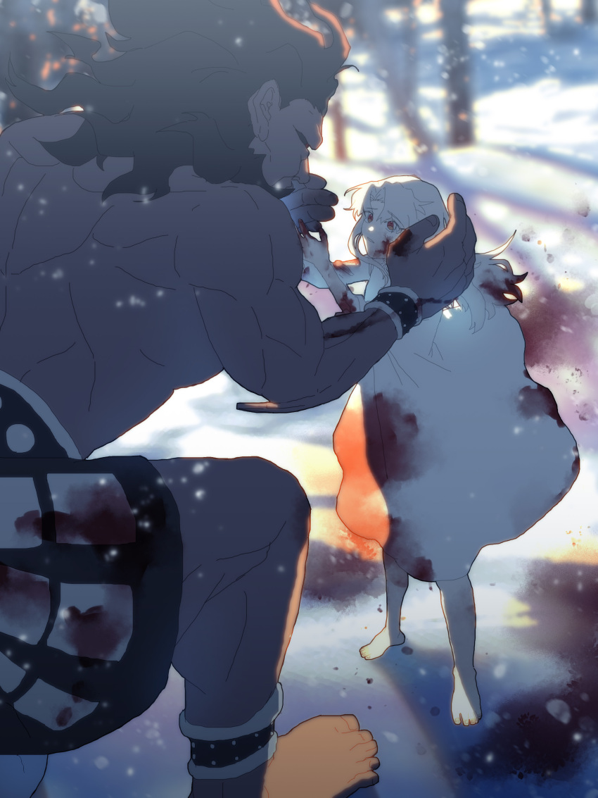 1boy 1girl absurdres black_hair blood blood_on_clothes blood_on_face dark-skinned_male dark_skin dress fate/stay_night fate_(series) heracles_(fate) highres illyasviel_von_einzbern long_hair medium_hair momoka_(abc_momoka0718) on_one_knee outdoors red_eyes snowing standing tree white_dress winter