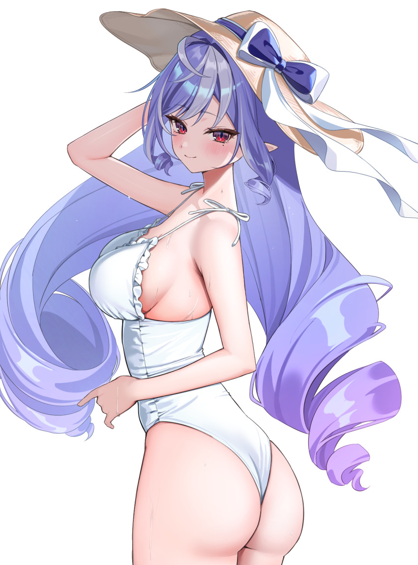 1girl aamana0 alternate_costume arm_up armpit_crease ass bare_shoulders blush bow breasts brown_hat casual_one-piece_swimsuit closed_mouth commentary cowboy_shot hat hat_bow highres large_breasts long_hair looking_at_viewer mole mole_under_eye multicolored_hair one-piece_swimsuit pointy_ears purple_bow purple_hair red_eyes sideboob sidelocks simple_background smile solo streaked_hair sweat swimsuit very_long_hair vivian_(zenless_zone_zero) white_background white_one-piece_swimsuit zenless_zone_zero