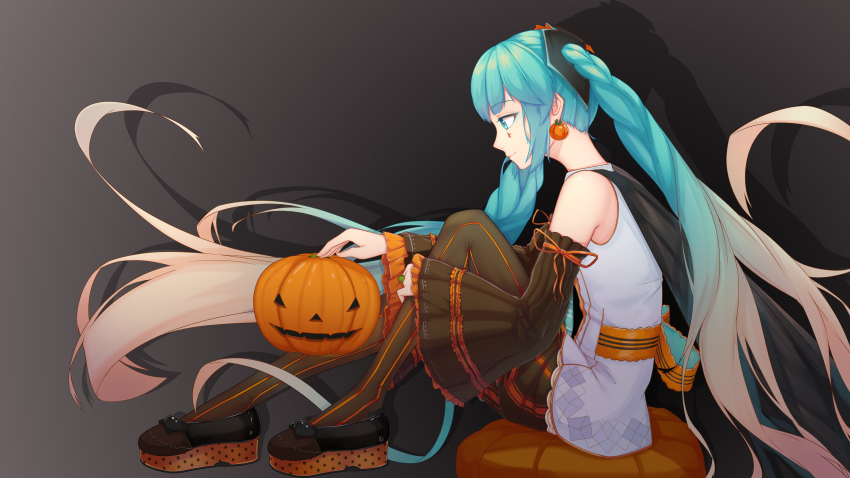 1girl absurdres aqua_eyes aqua_hair bare_shoulders belt black_cape braid cape detached_sleeves earrings female_focus food-themed_earrings food_themed_earrings halloween hatsune_miku highres jack-o&#039;-lantern jewelry long_hair multicolored_hair pantyhose pink_shirt platform_shoes print_shirt pumpkin pumpkin_earrings ribbon-trimmed_sleeves ribbon_trim shirt shoes sitting skirt sleeveless solo striped_clothes striped_legwear striped_pantyhose striped_skirt trick_or_miku twin_braids two-tone_hair vertical-striped_clothes vertical-striped_pantyhose vocaloid zuiai_gongzhu_dianxia